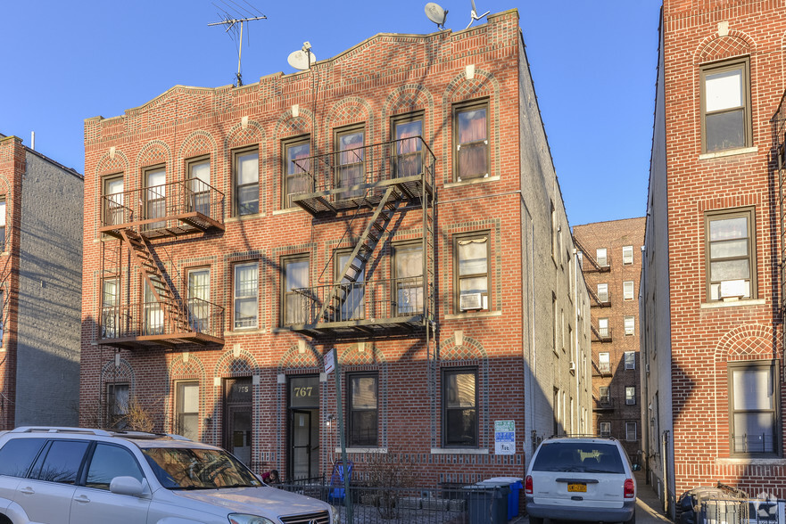 767 E 9th St, Brooklyn, NY 11230 | LoopNet