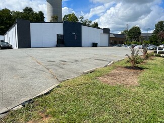 More details for 108 S Walnut Cir, Greensboro, NC - Industrial for Sale