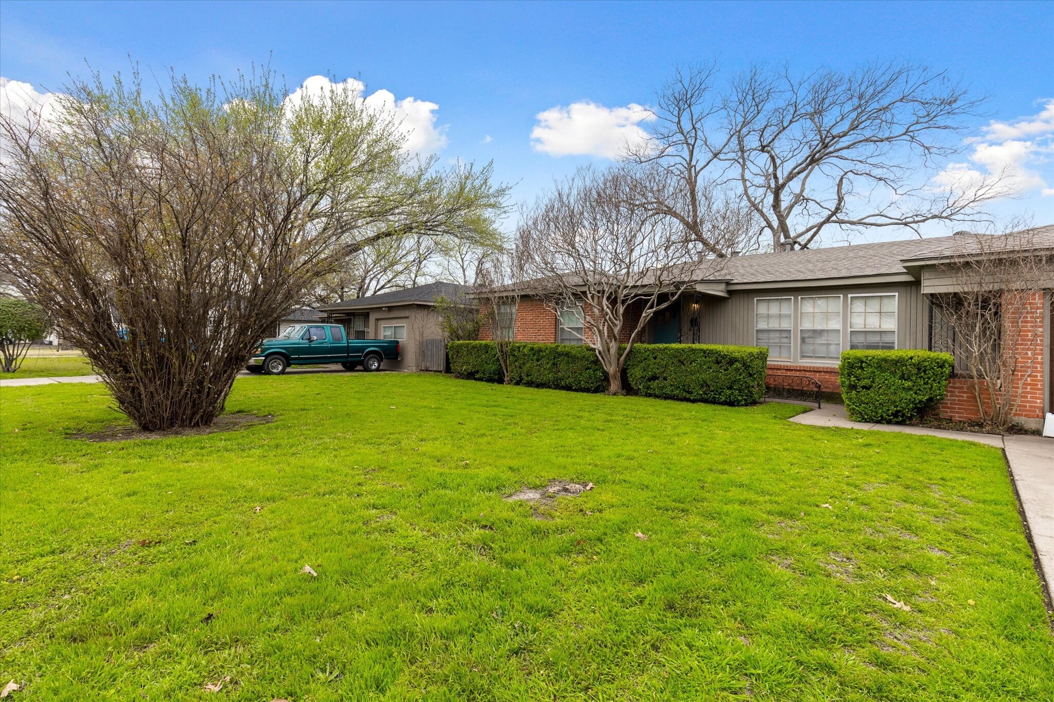 4016 Acacia St, Fort Worth, TX for sale Primary Photo- Image 1 of 18