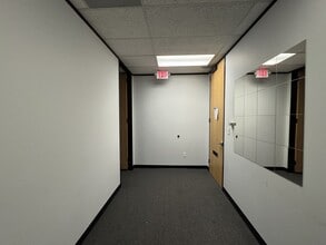 1880 S Dairy Ashford Rd, Houston, TX for lease Building Photo- Image 1 of 3