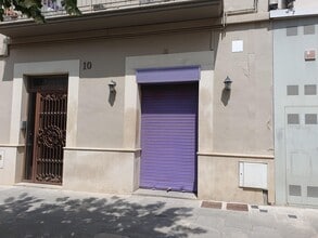 Retail in Igualada, Barcelona for lease Interior Photo- Image 2 of 13