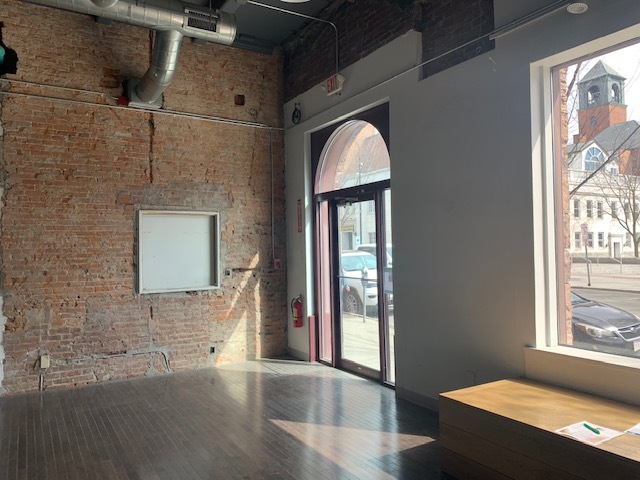 162-164 College St, Burlington, VT for lease - Interior Photo - Image 2 of 7