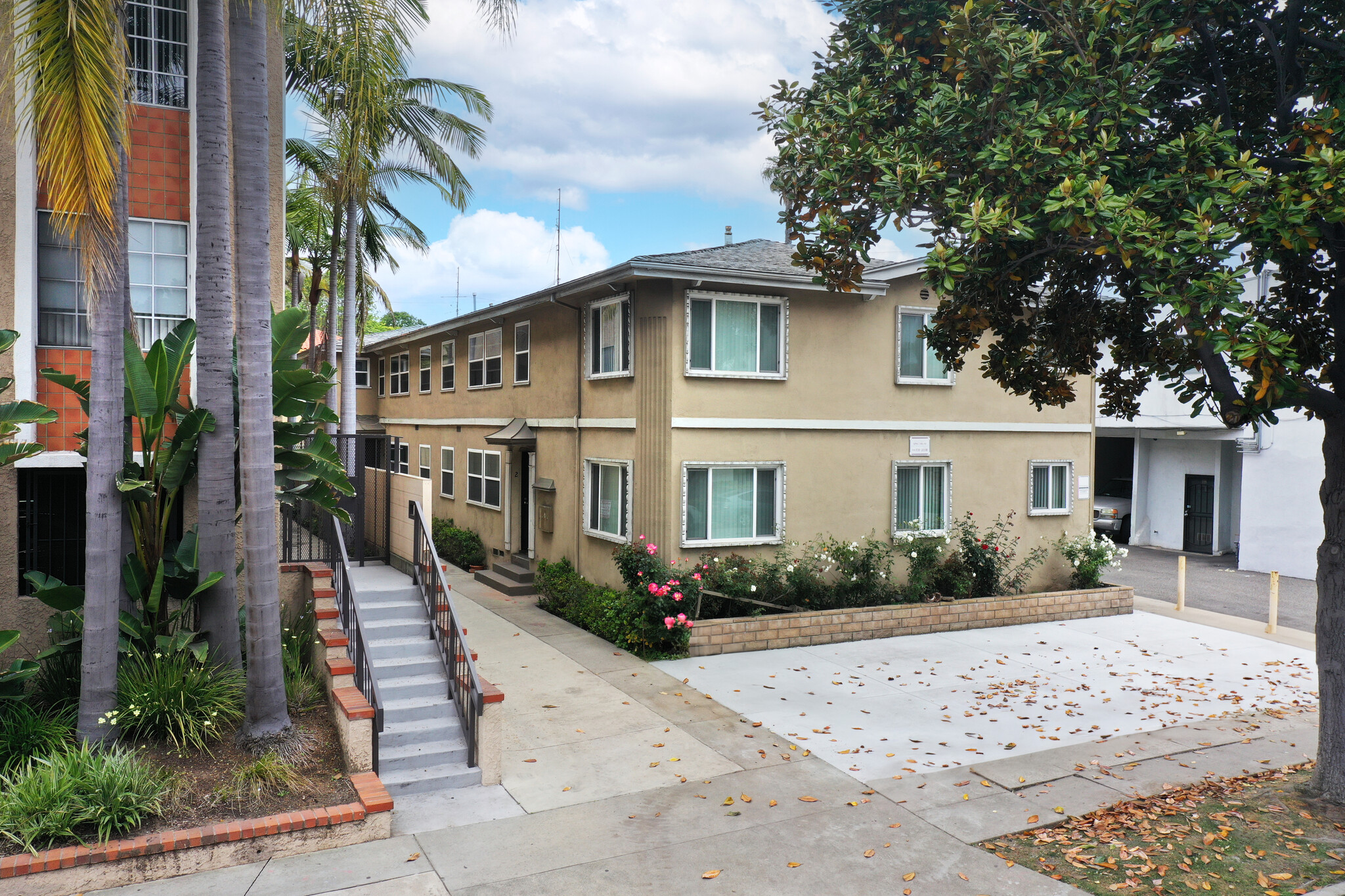 3317-3319 Castle Heights Ave, Los Angeles, CA for sale Primary Photo- Image 1 of 9