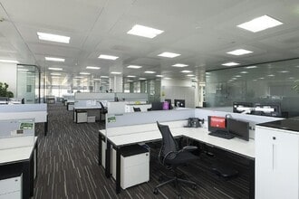 1 Longwalk Rd, Uxbridge for lease Interior Photo- Image 2 of 7