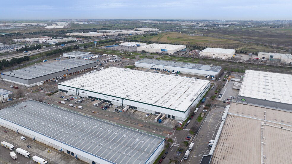 Industrial in Getafe, Madrid for lease - Building Photo - Image 2 of 4