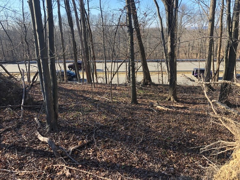 Old Route 9, Fishkill, NY for sale - Primary Photo - Image 1 of 1