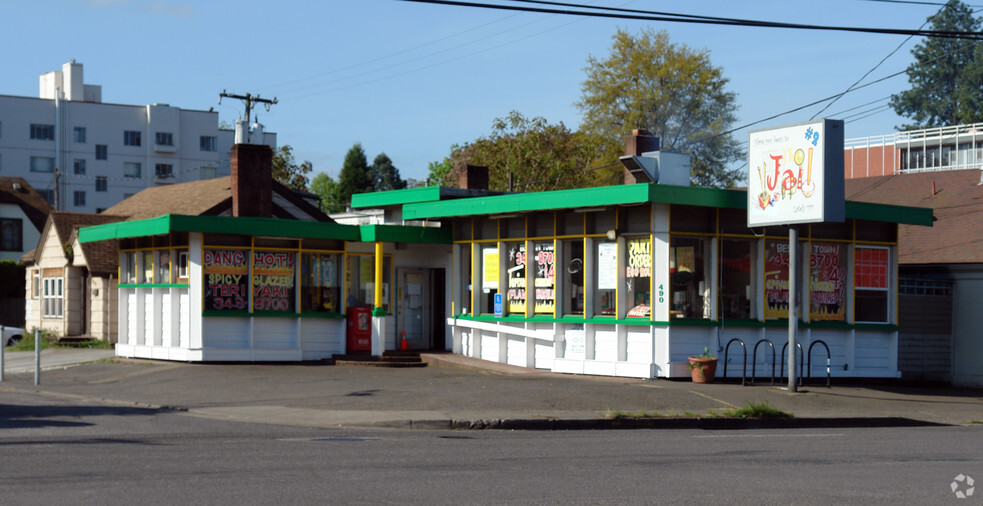 490 E Broadway, Eugene, OR for lease - Building Photo - Image 3 of 4