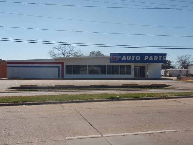 200 E Admiral Doyle Dr, New Iberia, LA 70560 | LoopNet