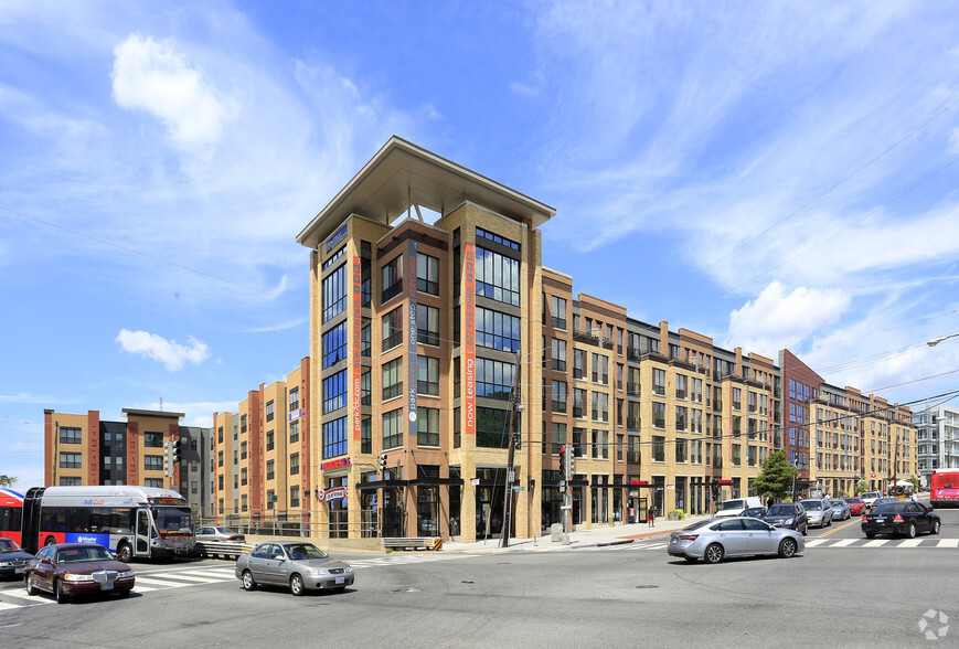 4020 Minnesota Ave NE, Washington, DC for lease - Building Photo - Image 1 of 19