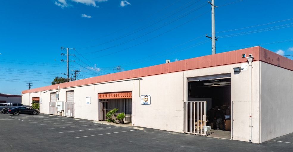 1400-1410 Arrow Hwy, Irwindale, CA for lease - Building Photo - Image 2 of 6