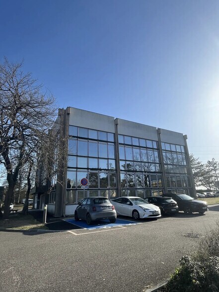 12 Avenue Ariane, Mérignac for lease - Building Photo - Image 1 of 30