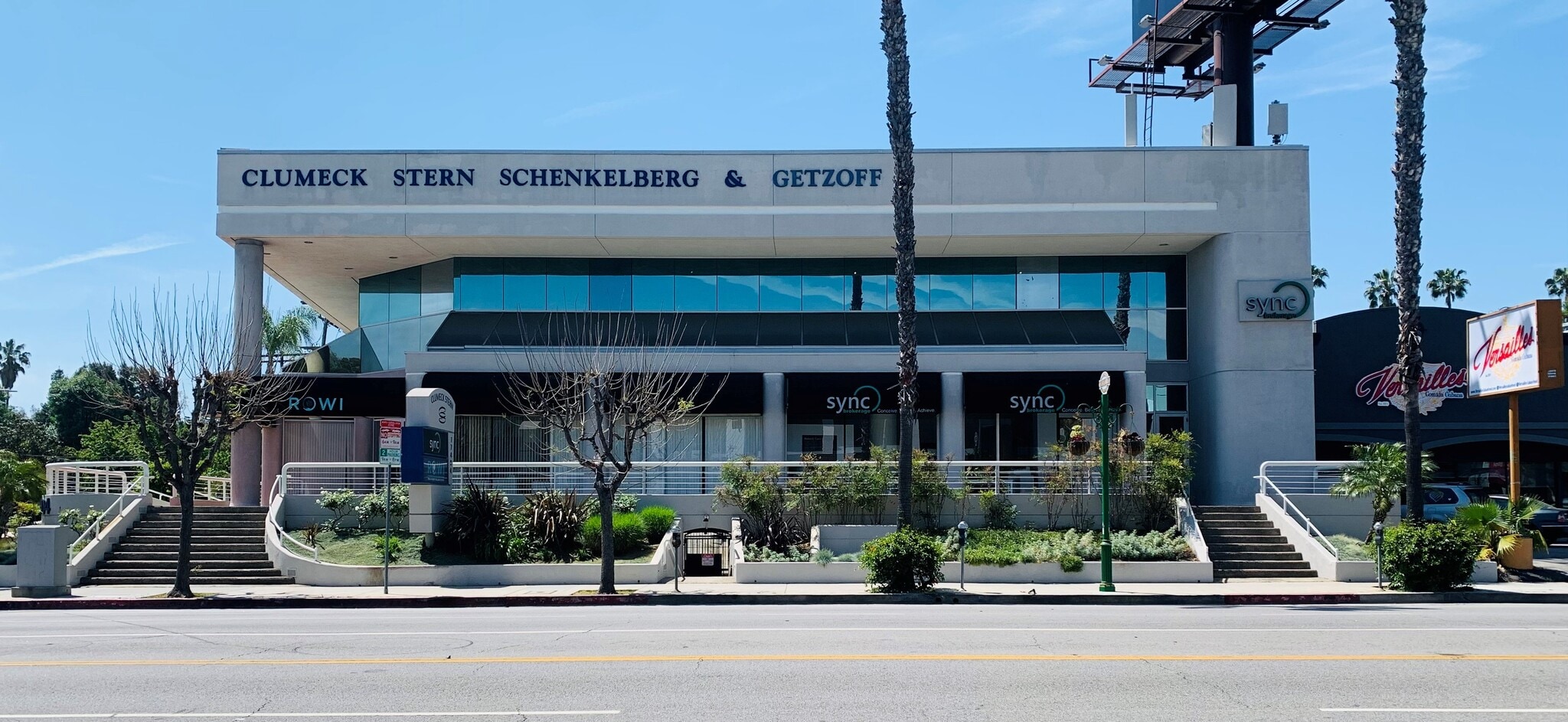 17404 Ventura Blvd, Encino, CA for lease Building Photo- Image 1 of 6
