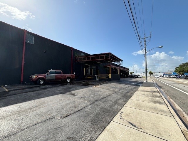 5950 Angler's Ave, Dania Beach, FL for lease Building Photo- Image 1 of 3