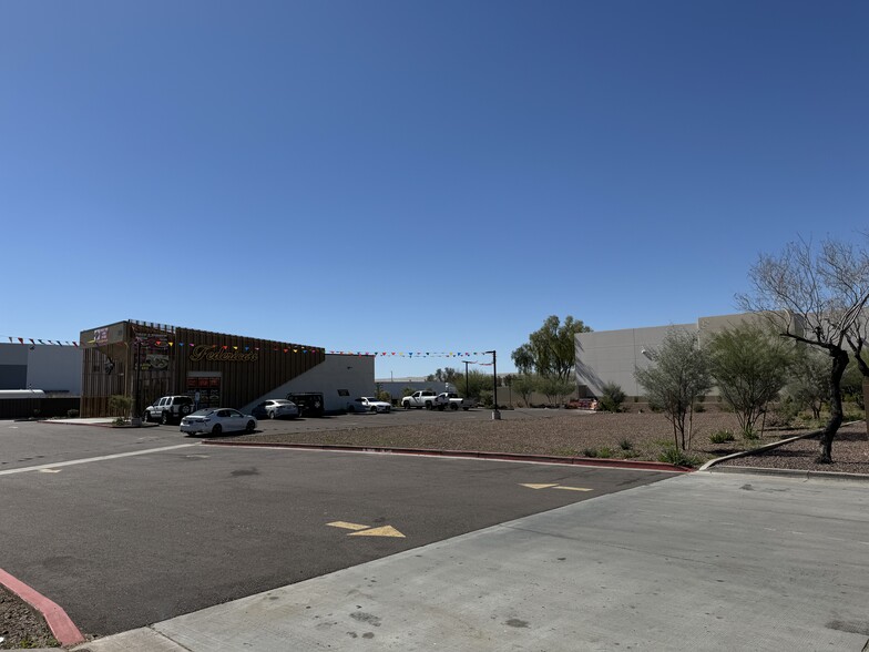 220 N 83rd Ave, Tolleson, AZ for lease - Primary Photo - Image 2 of 5