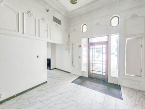 305 S 16th St, Omaha, NE for lease Interior Photo- Image 2 of 10