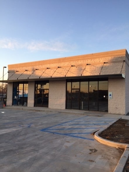 2761 Louisville Ave, Monroe, LA for lease - Building Photo - Image 1 of 1