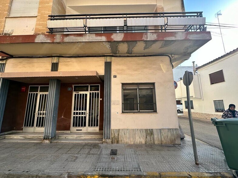 Retail in Carlet for lease - Building Photo - Image 1 of 8