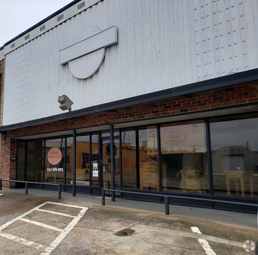 850 Mulberry St, Loudon, TN 37774