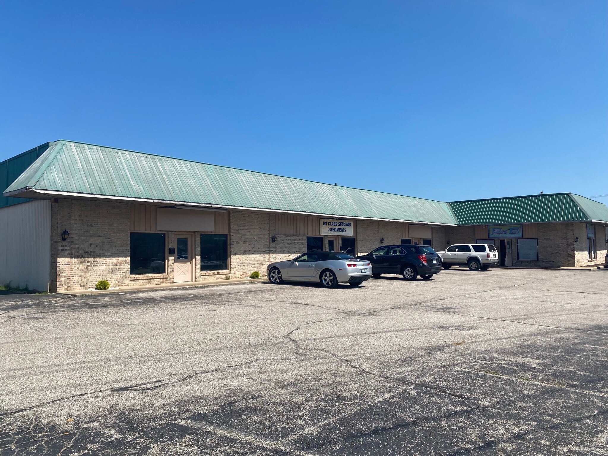 1359 E 4th St, Owensboro, KY for sale Primary Photo- Image 1 of 1