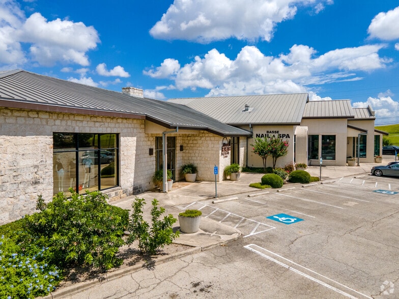 355 E Basse Rd, San Antonio, TX for sale - Building Photo - Image 1 of 1
