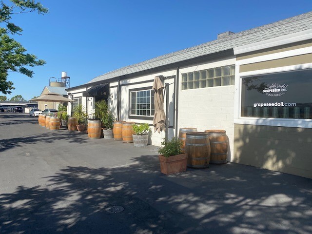 68 S Coombs St, Napa, CA for lease - Building Photo - Image 3 of 20