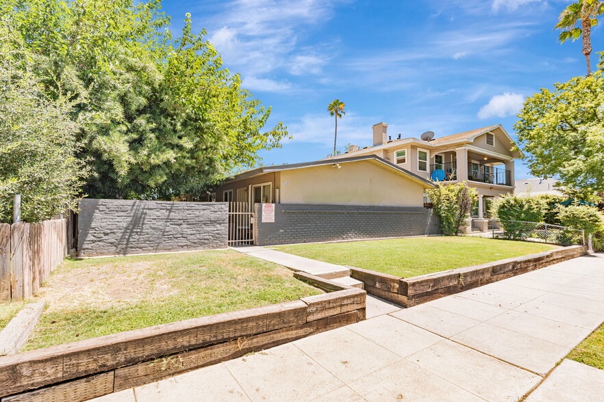 360 N Calaveras St, Fresno, CA for sale - Building Photo - Image 1 of 24