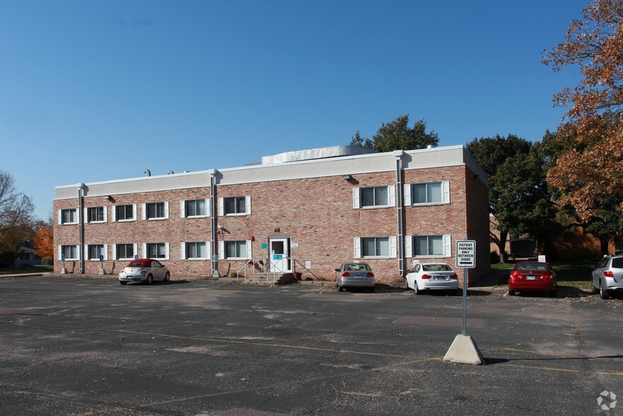 7590 Lyric Ln NE, Minneapolis, MN for lease - Building Photo - Image 2 of 2