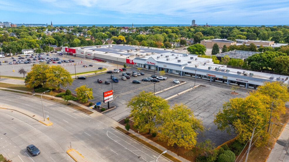 2960-2990 Chase Ave, Milwaukee, WI for sale - Building Photo - Image 3 of 4