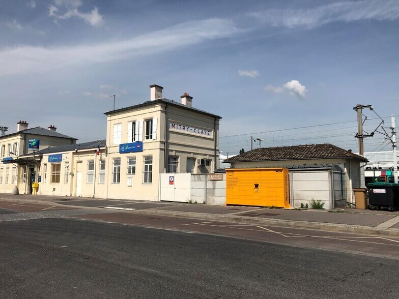 1 Rue Henri Becquerel, Mitry-Mory for lease - Building Photo - Image 2 of 5
