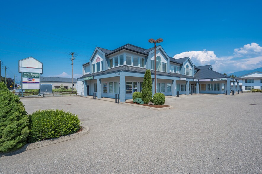 7134 Vedder Rd, Chilliwack, BC for lease - Building Photo - Image 1 of 10