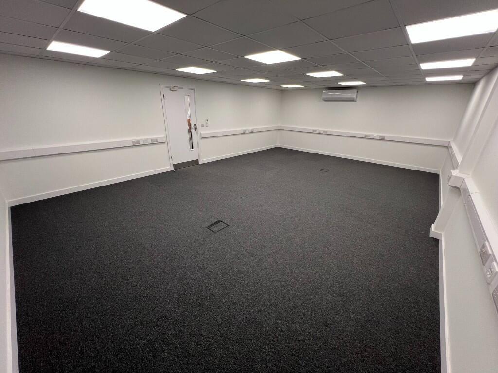 Wharf Rd, Stanford Le Hope for lease Interior Photo- Image 1 of 5