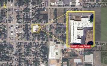 300 E Cass St, Schoolcraft, MI - AERIAL  map view