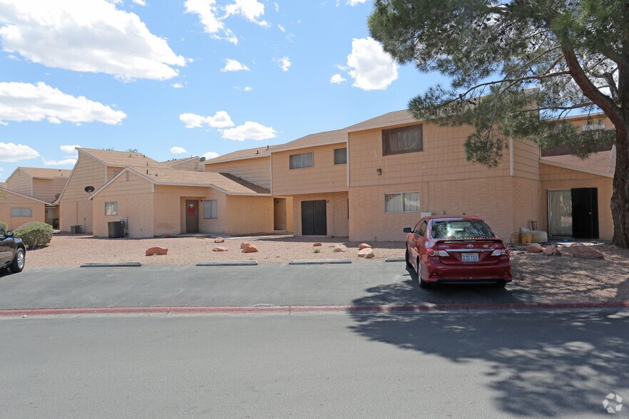 5116 Golden Ln, Las Vegas, NV for sale - Primary Photo - Image 1 of 1