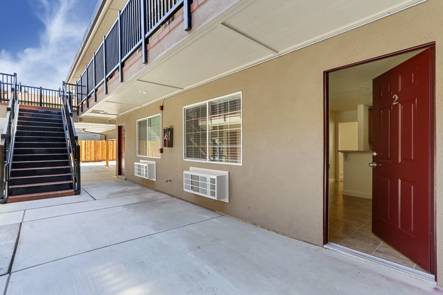 1142 N Sutter St, Stockton, CA for sale - Building Photo - Image 3 of 14