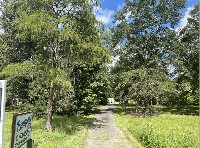 895 US-80 Hwy, Bloomingdale, GA for sale - Building Photo - Image 3 of 10