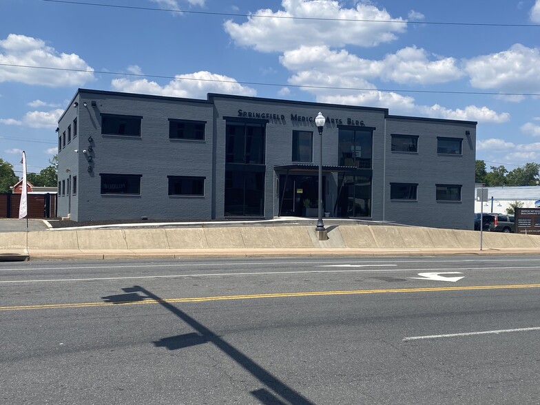 6828 Commerce St, Springfield, VA for lease - Building Photo - Image 1 of 7