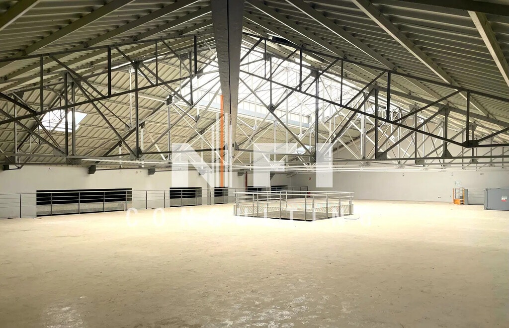 Vente Local d'activités 2 000 m² - Photo 1