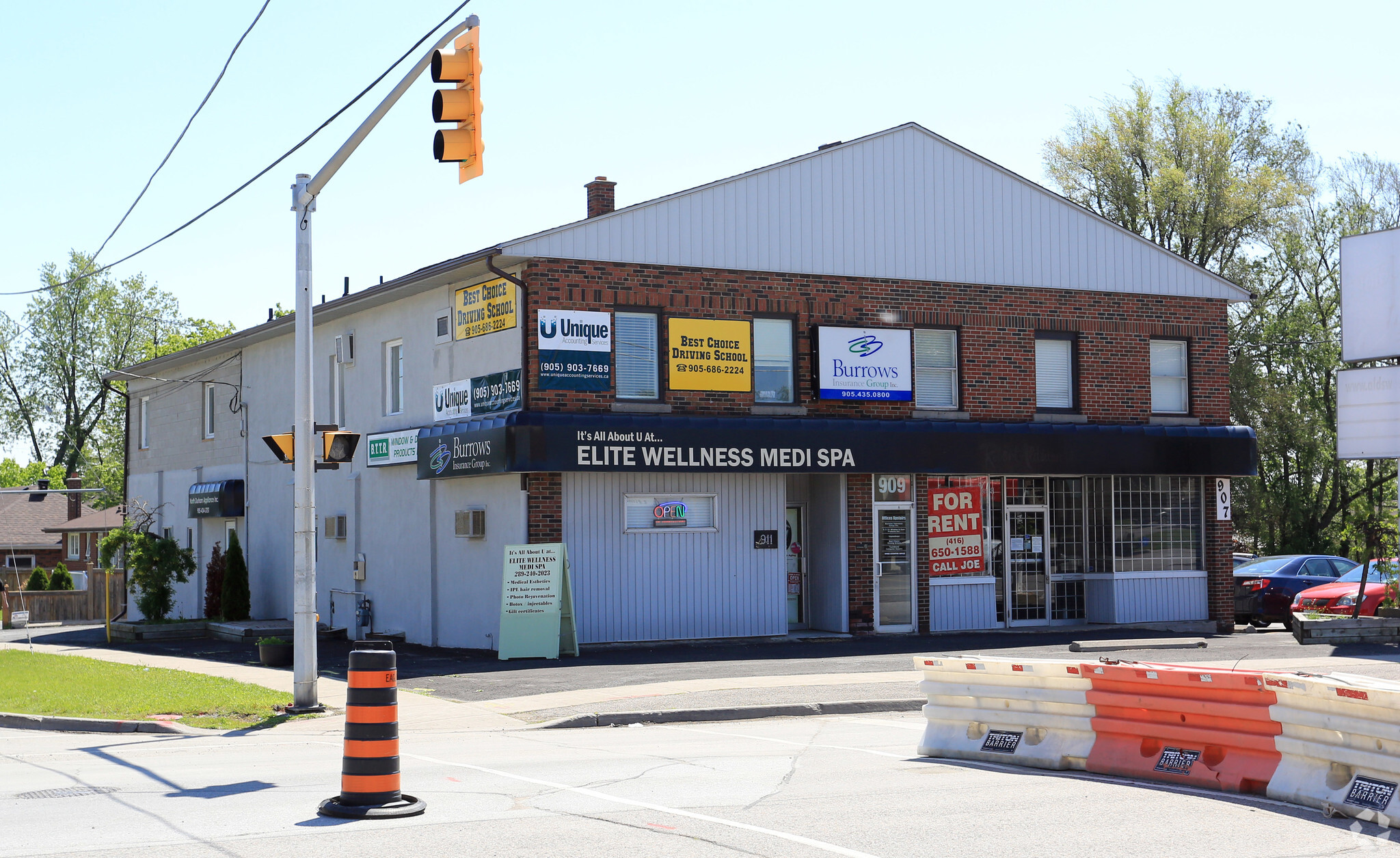 907-911 Simcoe St N, Oshawa, ON for lease Primary Photo- Image 1 of 4