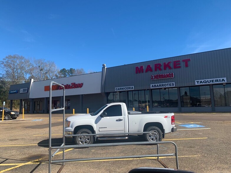 28072 Highway 28, Hazlehurst, MS 39083