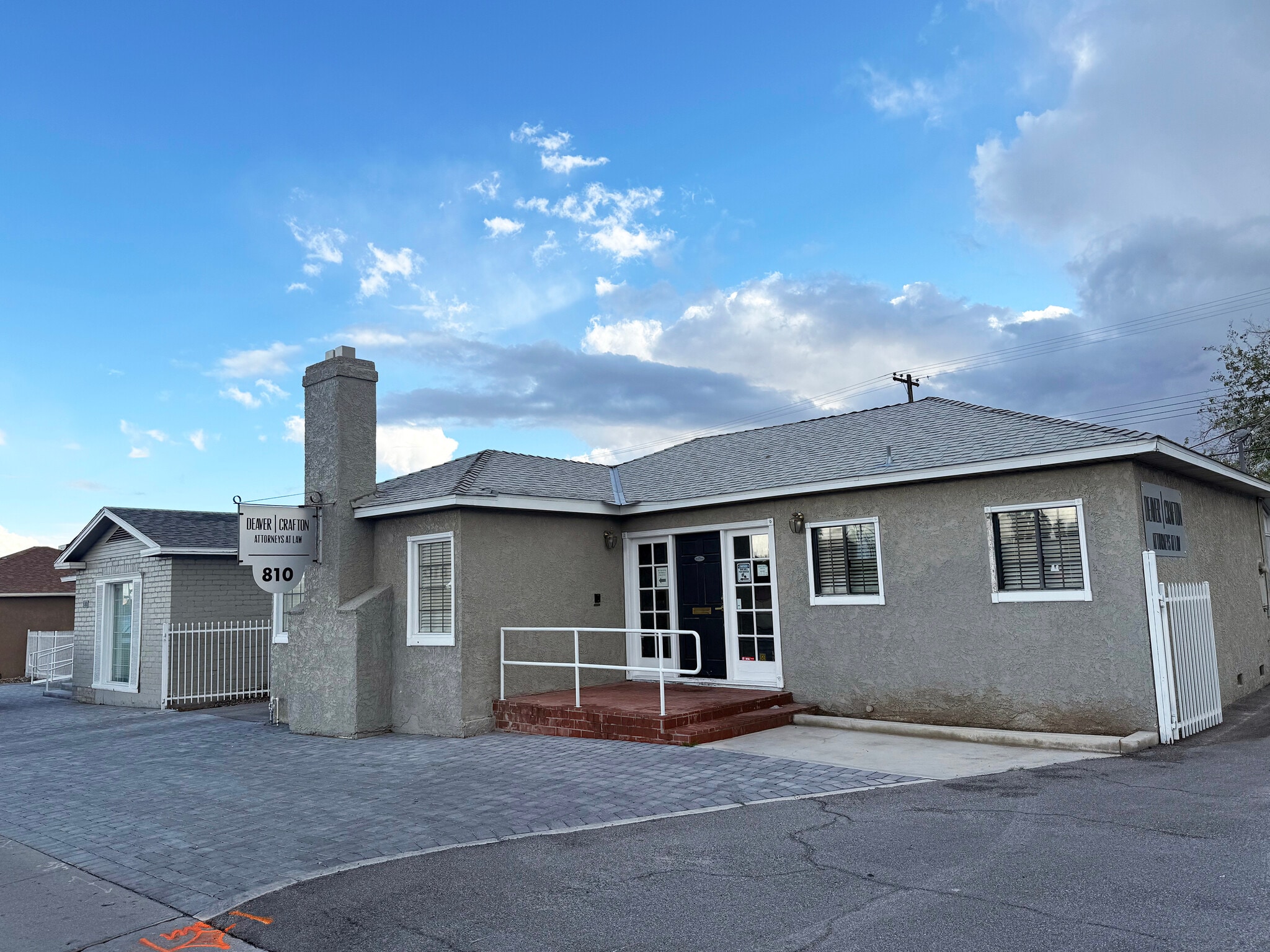 810 E Charleston Blvd, Las Vegas, NV for sale Building Photo- Image 1 of 12