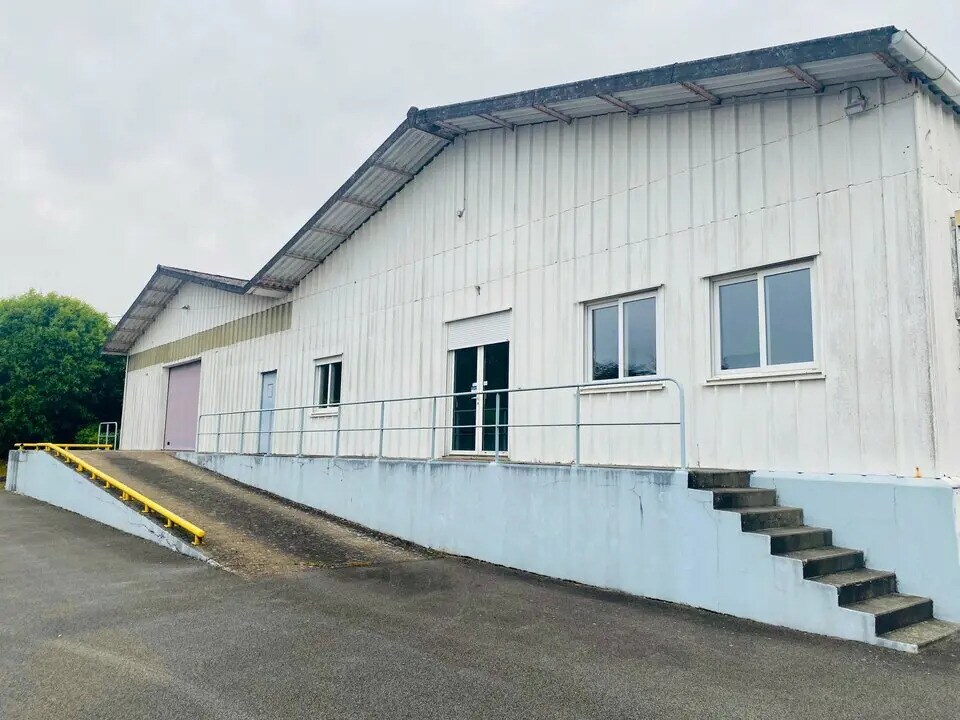 Office in Quimper for lease Building Photo- Image 1 of 6