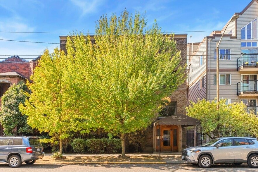 221 Belmont Ave E, Seattle, WA for sale - Building Photo - Image 2 of 5