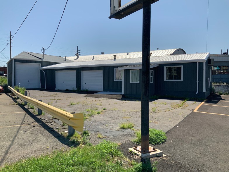 317 Harrison Ave, Endicott, NY for lease - Building Photo - Image 2 of 31