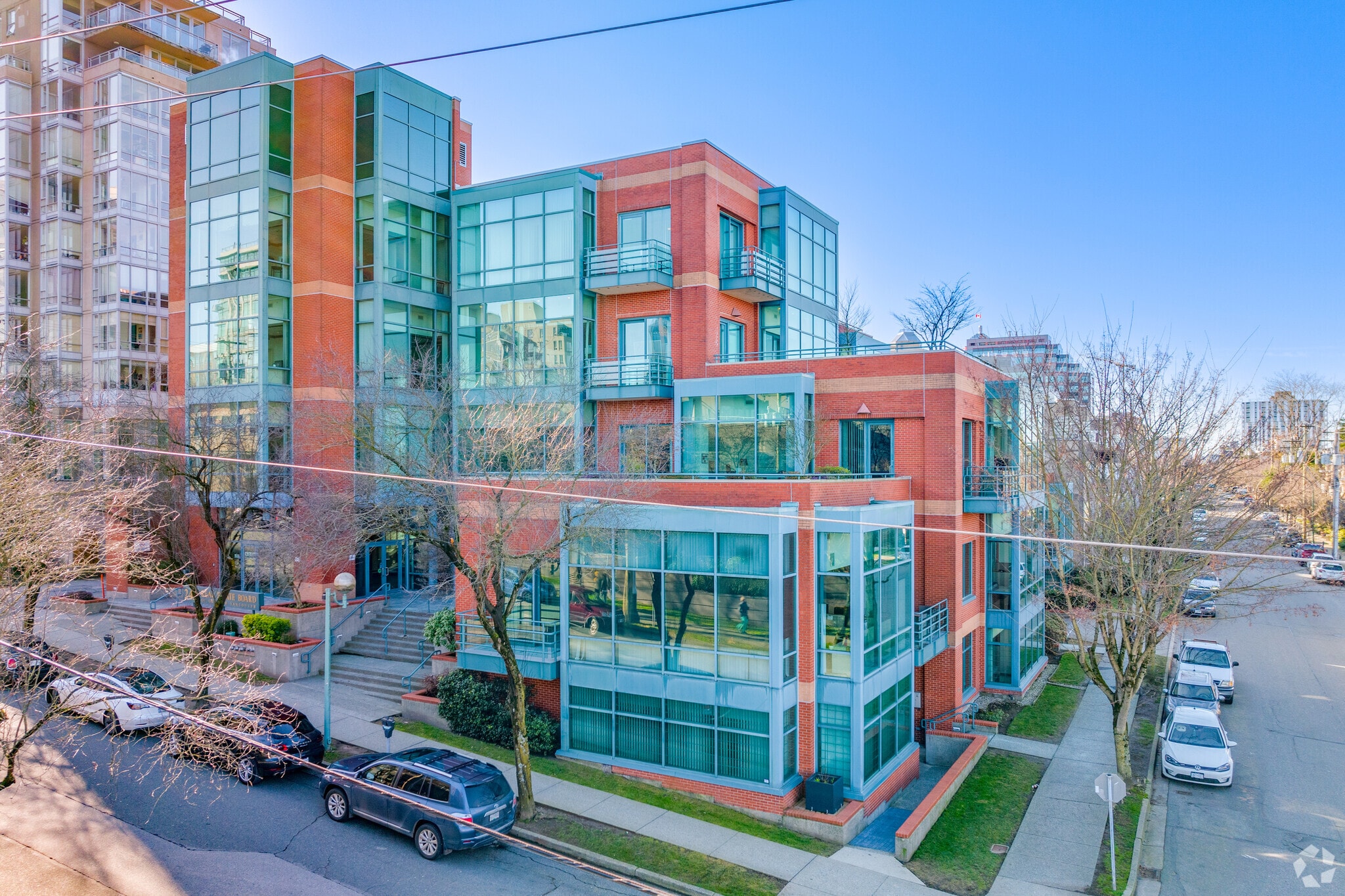 2433 Spruce St, Vancouver, BC for lease Primary Photo- Image 1 of 7