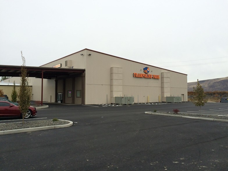 1015 E Lincoln Ave, Yakima, WA for sale - Building Photo - Image 3 of 14