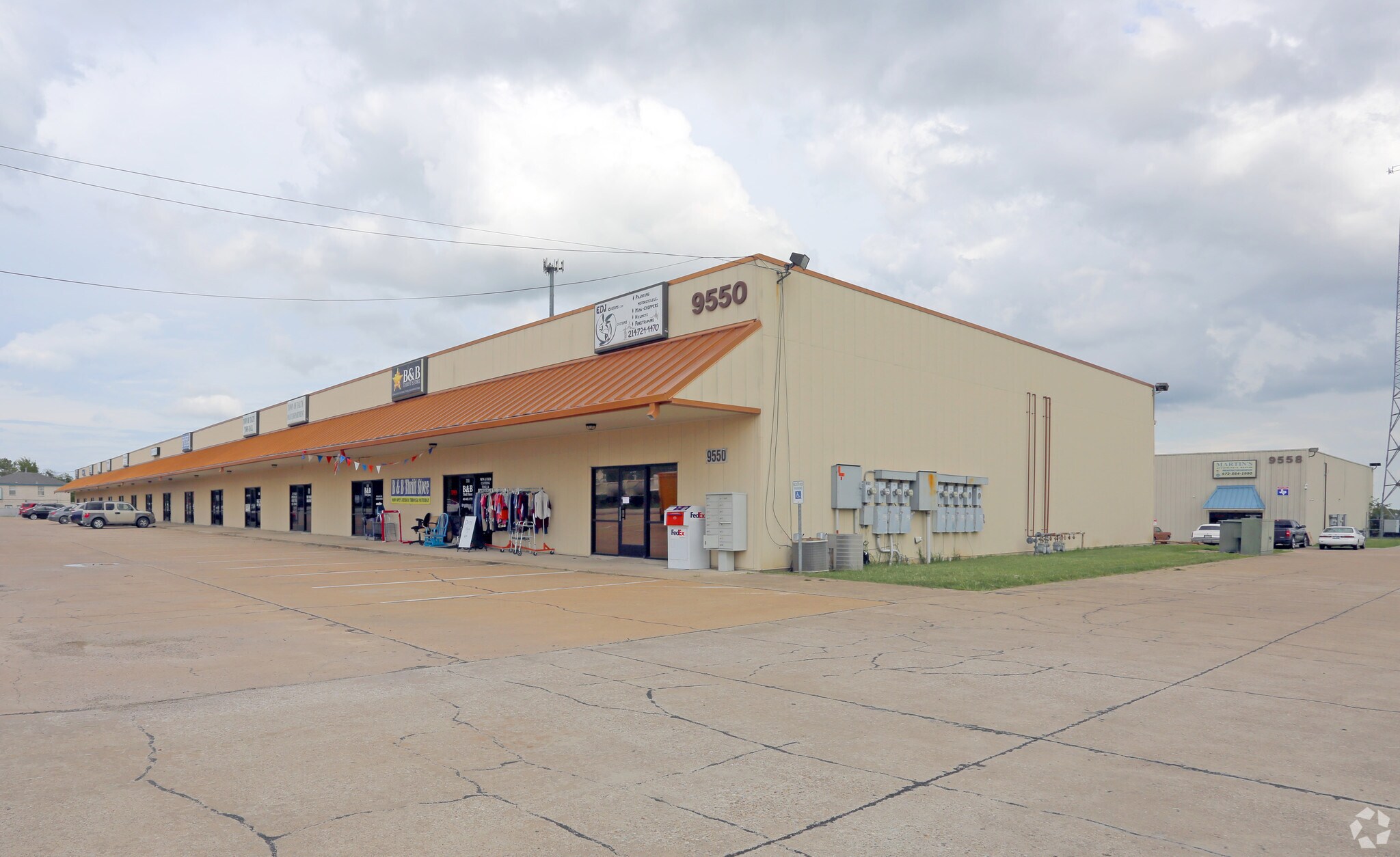 9558 Helms Trl, Forney, TX for lease Building Photo- Image 1 of 6