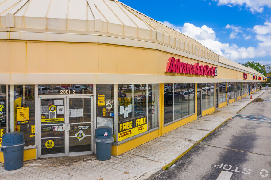 2001-2039 NE 163rd St, Miami, FL for lease - Building Photo - Image 3 of 20