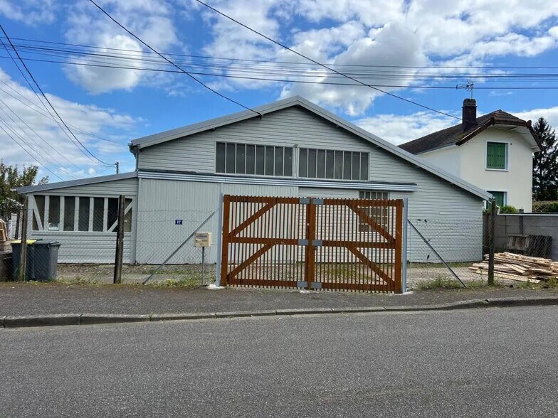 Flex in Vernon for lease - Building Photo - Image 1 of 5