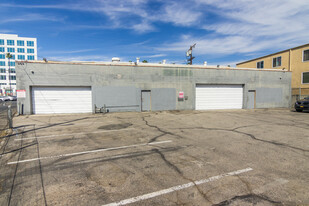 11129 Hartsook St, North Hollywood CA - Warehouse