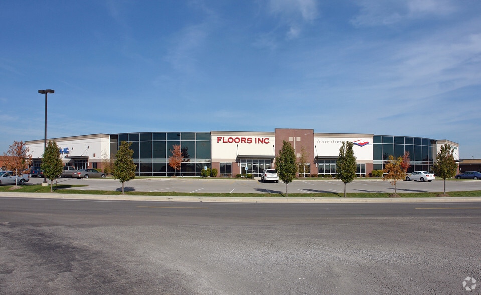1616-1640 Eastport Plaza Dr, Collinsville, IL for lease - Building Photo - Image 3 of 12